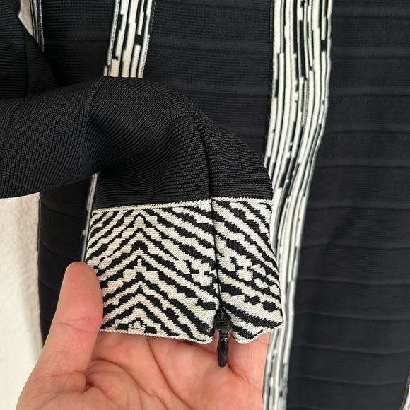 Herve Leger Marina Bandage Mini Dress Size Medium - Picture 10 of 12